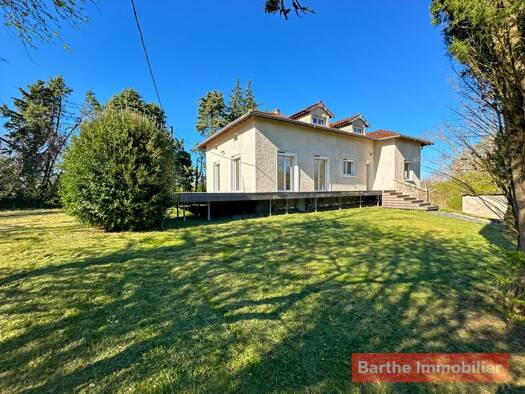 Villa à vendre 229 000 € 3 pièces 2 chambres 180 m² 10 000 m² de terrain Puycelsi 81140