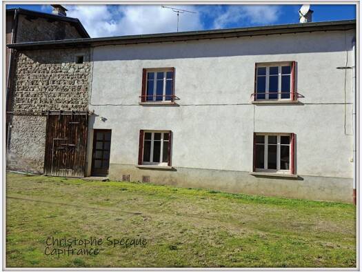 Maison à vendre 56 000 € 6 pièces 4 chambres 158 m² 158 m² de terrain Vêtre-sur-Anzon 42440