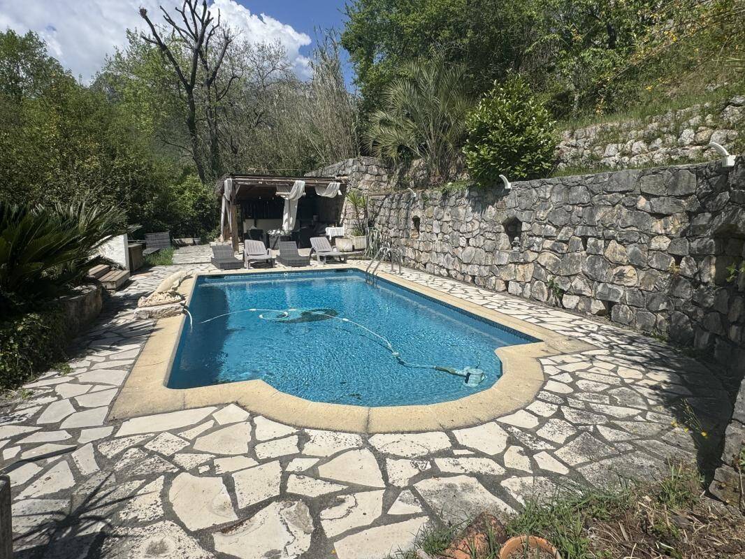 Maison à vendre, 189m², TOURRETTES SUR LOUP