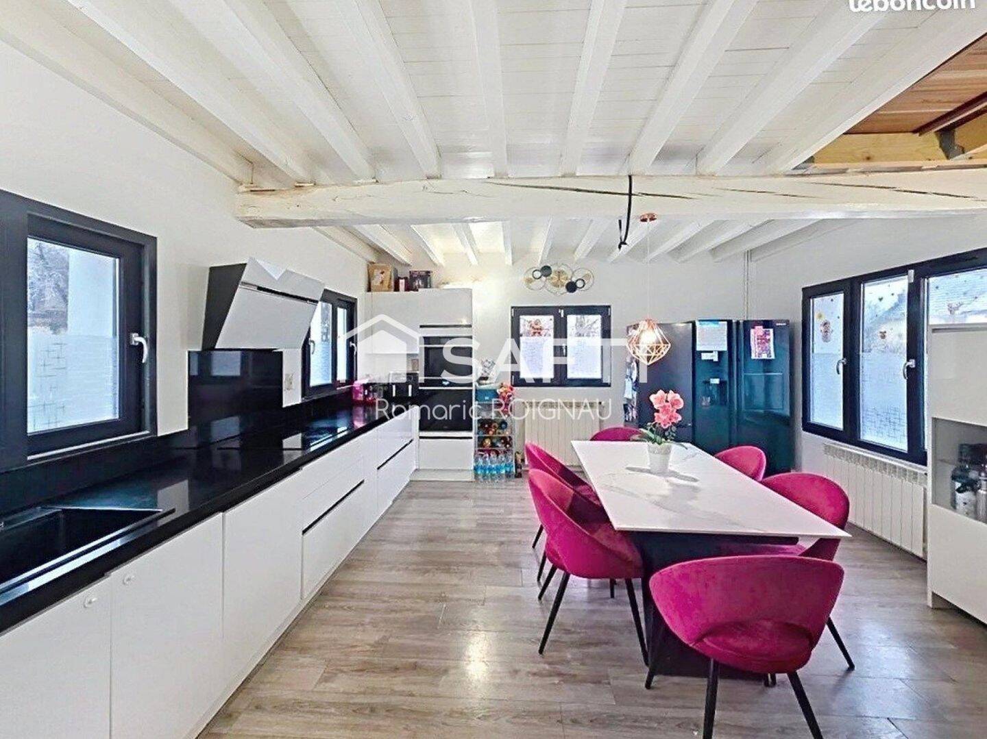 Maison à vendre, 135m², MONTREUIL AUX LIONS