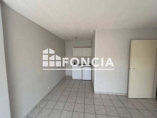 Appartement à louer 650 € 2 pièces 1 chambre 31,17 m² 3ème étage Centre-Stade Chambéry 73000