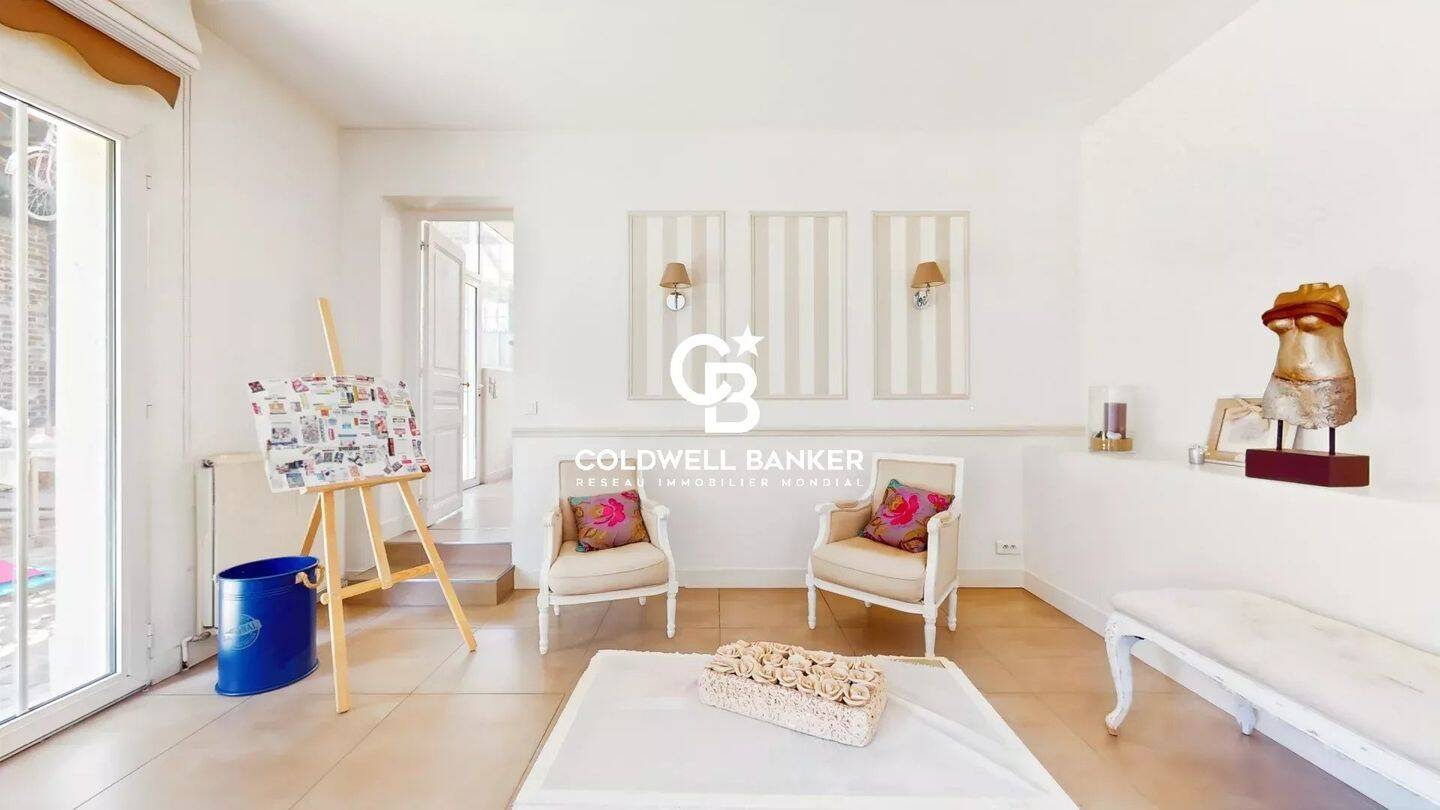 Maison à vendre, 232m², SURESNES