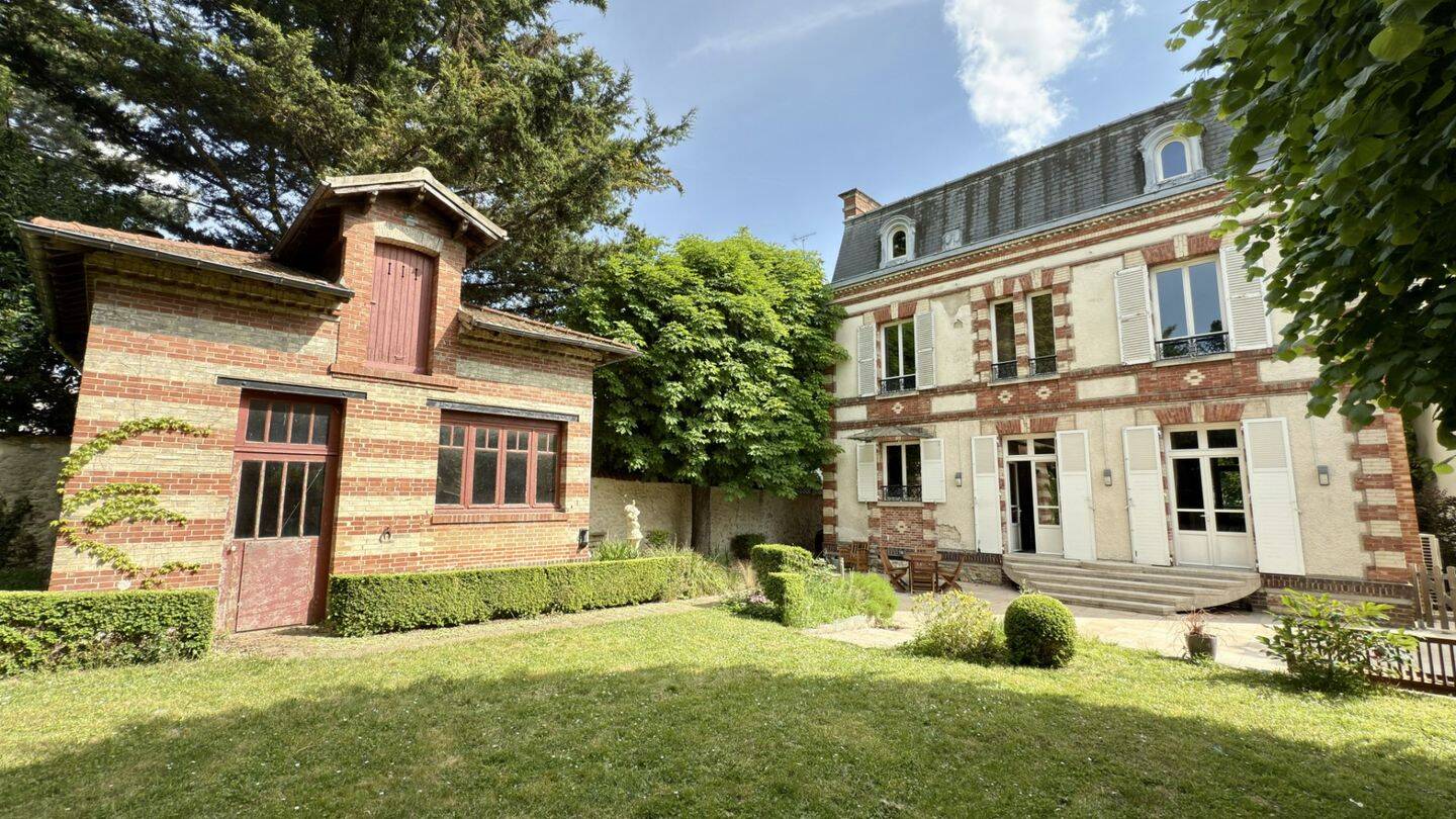 Maison à vendre, 252m², DEUIL LA BARRE