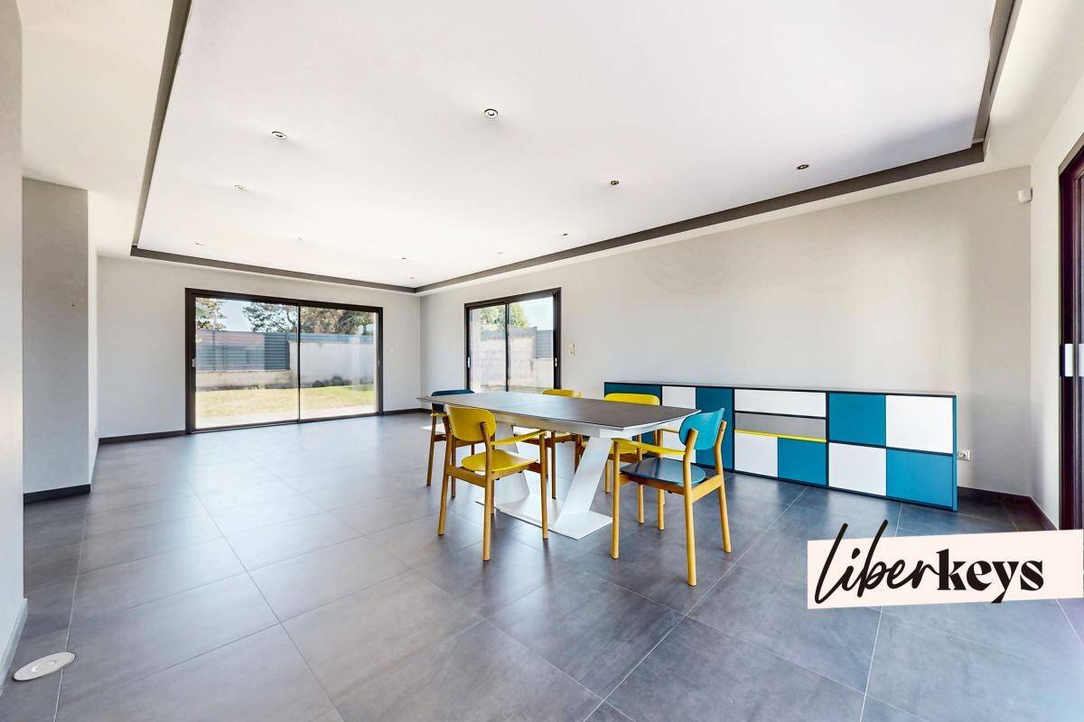 Maison à vendre, 214m², SAINT ROMAIN DE JALIONAS