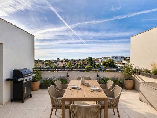 Duplex à vendre 284 000 € 4 pièces 3 chambres 92 m² Étage 4/4 Le Merlan Marseille 14ème arrondissement 13014