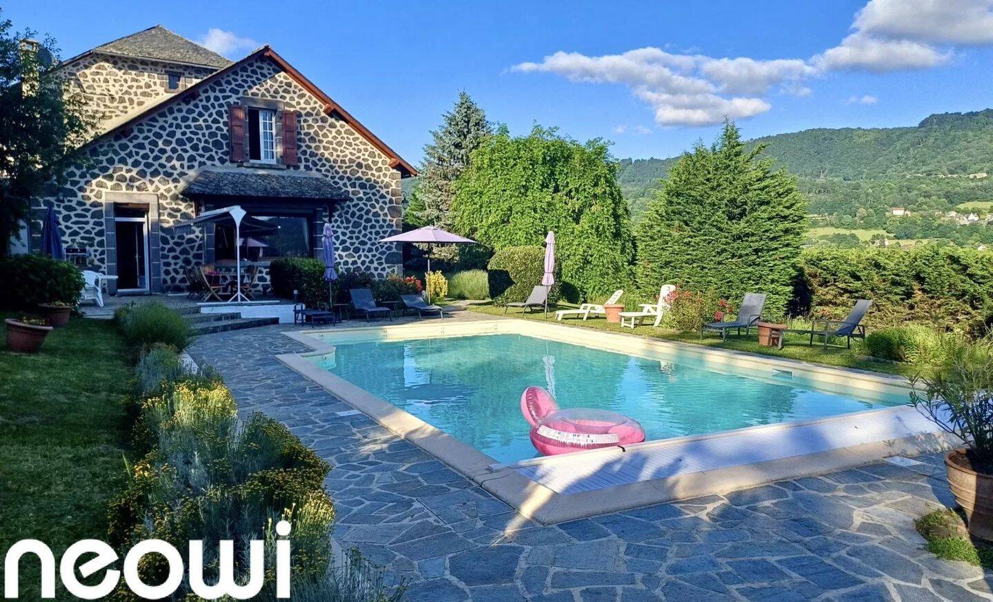 Maison à vendre, 354m², VIC SUR CERE