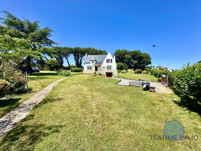 Maison à vendre, 132m², PLOUEGAT MOYSAN