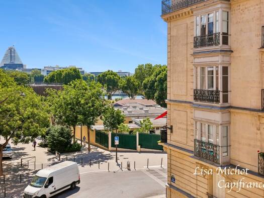 Appartement à vendre 1 095 000 € 6 pièces 4 chambres 121 m² Étage 3/7 Auteuil Sud Paris 16ème arrondissement 75016