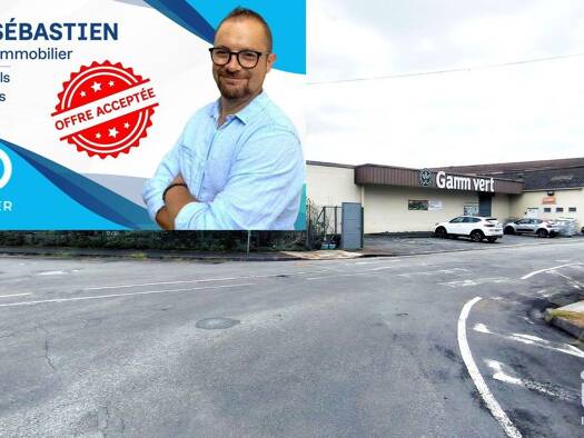 Local commercial à vendre 450 000 € 1 147 m² de surface de vente Artix 64170