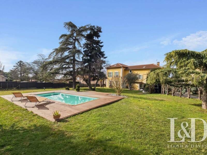 Maison à vendre, 280m², REVENTIN VAUGRIS