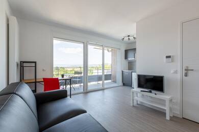 Appartement à louer 1 050 € 1 pièce 22 m² Glaisins Annecy-le-Vieux 74940