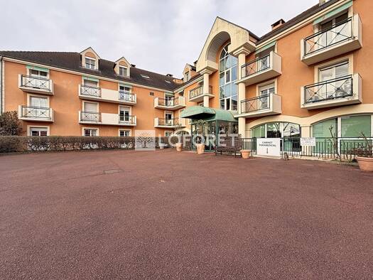 Appartement à vendre 150 000 € 2 pièces 1 chambre 40 m² Étage 3/3 Les Gros Chenes-Les Godets-Le Grand Clos Verrières-le-Buisson 91370
