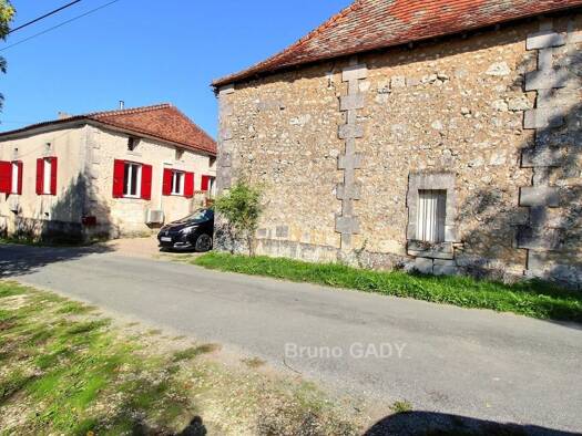 Maison à vendre 233 000 € 7 pièces 5 chambres 160 m² 1 690 m² de terrain Tocane-Saint-Apre 24350