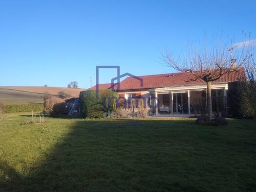 Villa à vendre 298 000 € 5 pièces 3 chambres 123 m² 2 300 m² de terrain Châtonnay 38440