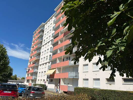 Triplex à vendre 70 000 € 3 pièces 2 chambres 55,53 m² Étage 3/8 Vauban-Denfert Rochereau Auxerre 89000