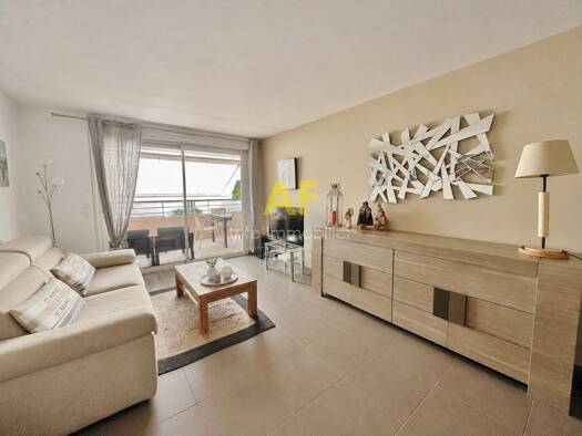 Appartement à vendre 420 000 € 3 pièces 2 chambres 61,4 m² Étage 1/3 Iscles Saint-Raphaël 83700