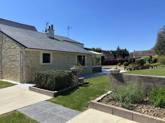 Maison à vendre 263 000 € 5 pièces 4 chambres 116,5 m² 5 370 m² de terrain Sées 61500