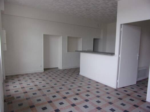 Appartement à louer 534 € 2 pièces 1 chambre 45 m² RDC/2 Rolleboise 78270