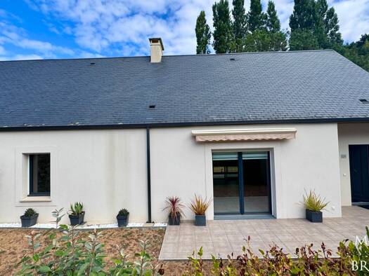 Maison de plain-pied à vendre 365 750 € 3 pièces 2 chambres 101 m² 100 m² de terrain Pont-Aven 29930