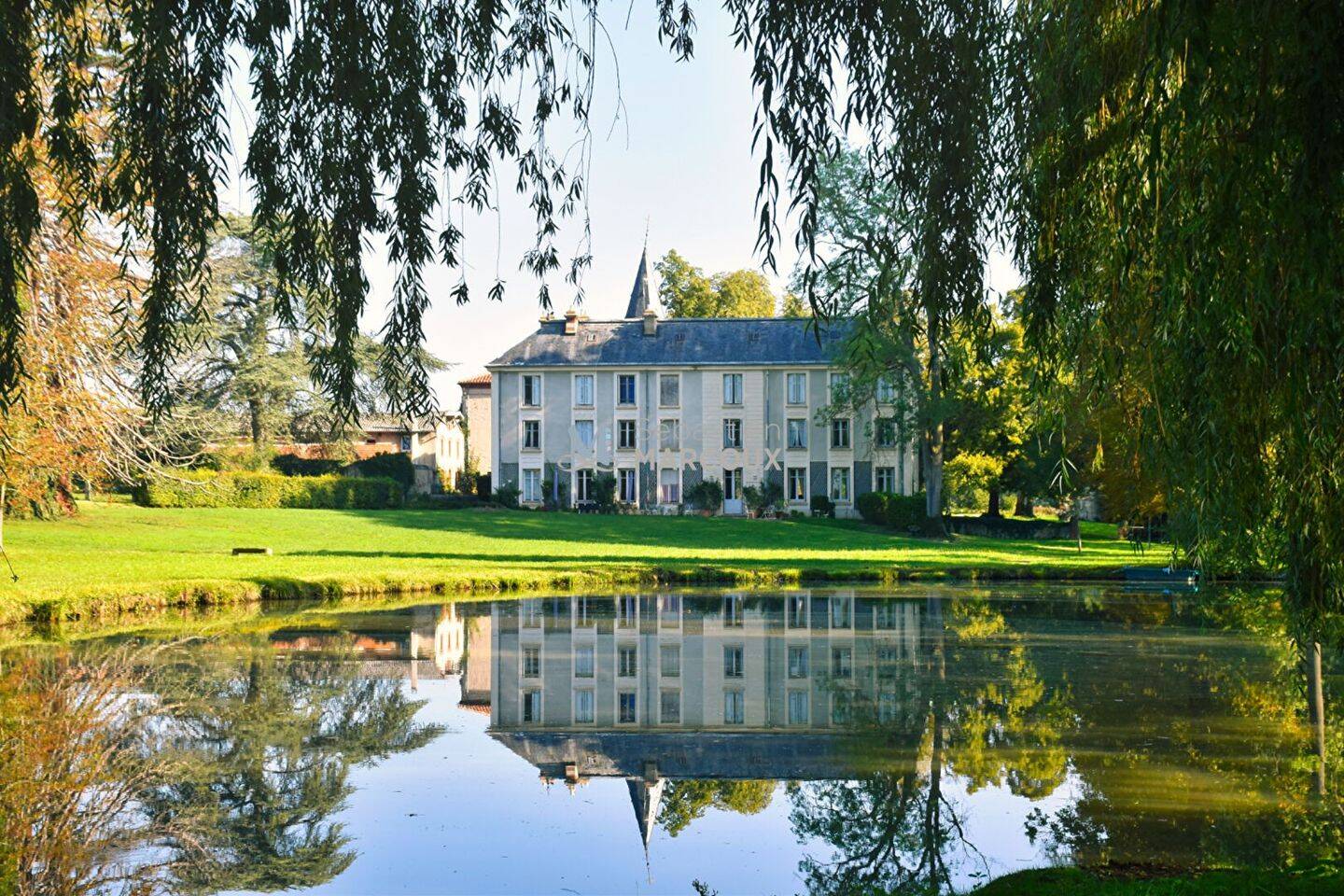 Maison à vendre, 531m², SURY LE COMTAL