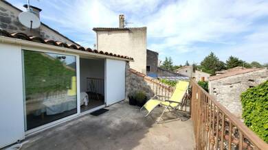 Appartement à louer 508 € 1 pièce 33,9 m² Saint-Alban-Auriolles 07120