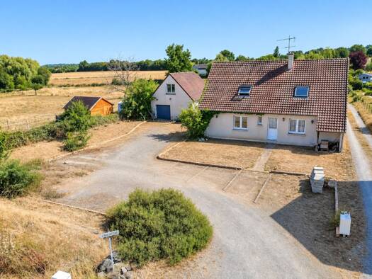 Maison à vendre 223 000 € 4 pièces 3 chambres 110 m² 1 346 m² de terrain Savigné-l'Évêque 72460