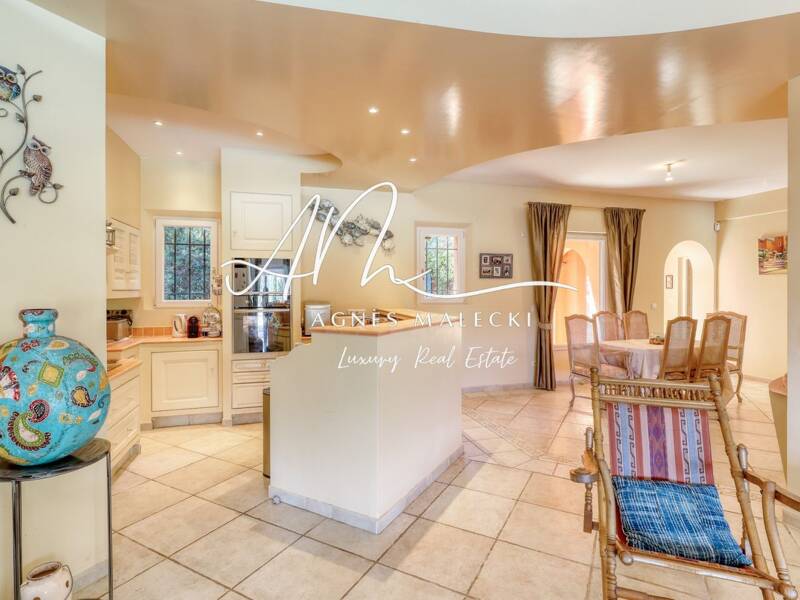 Maison à vendre, 165m², LE LAVANDOU