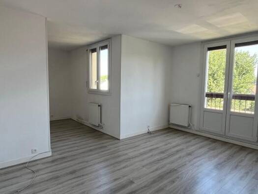 Appartement à louer 1 100 € 3 pièces 1 chambre 61,9 m² 1er étage Centre Sud Palaiseau 91120