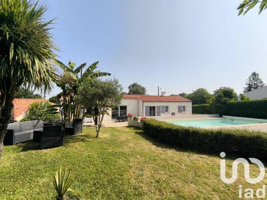 Maison de plain-pied à vendre 263 000 € 6 pièces 4 chambres 150 m² 1 228 m² de terrain La Bretonniere - la Claye 85320