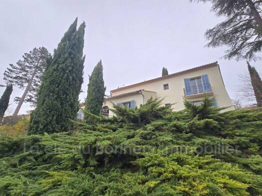 Demeure à vendre 1 200 000 € 7 pièces 5 chambres 255 m² 3 710 m² de terrain Gréoux-les-Bains 04800