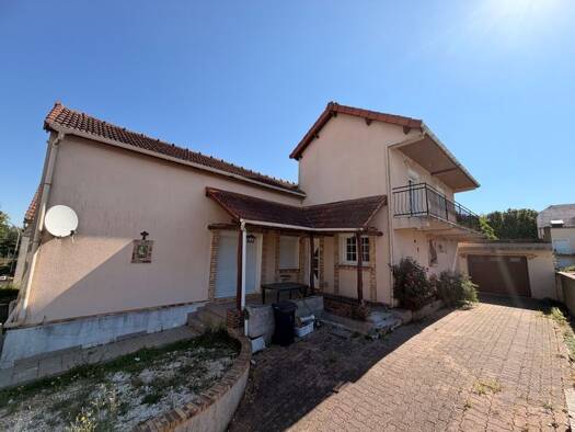 Maison à vendre 189 900 € 5 pièces 4 chambres 91 m² 964 m² de terrain Nord Lucé 28110