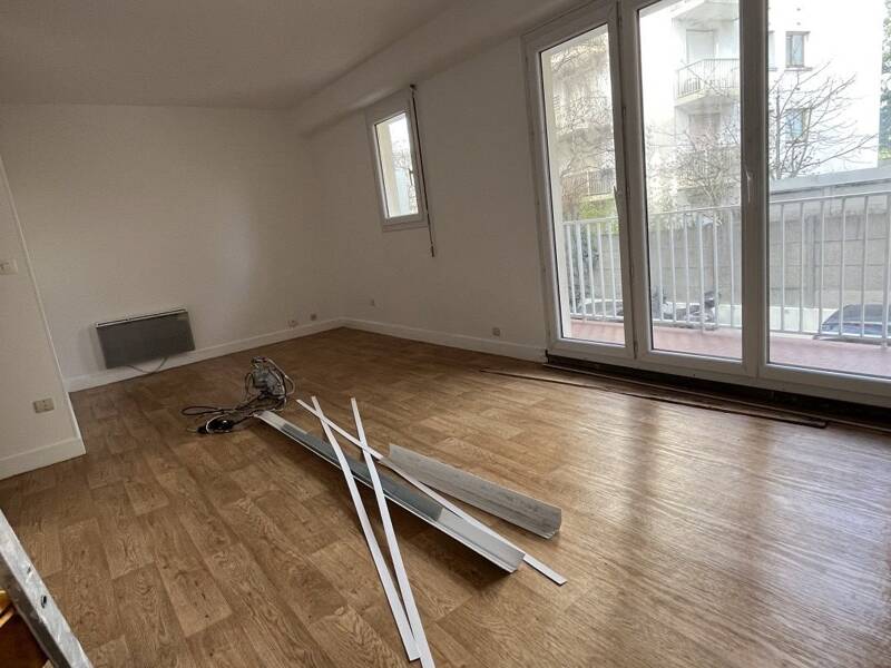 Maison à louer, 30m², SAINT MAUR DES FOSSES