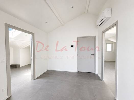 Espace bureau à vendre 289 000 € 108 m² de bureaux divisible jusqu'à 1 m² Saint Julien Marseille 12ème arrondissement 13012