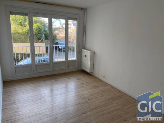 Appartement à louer 530 € 1 pièce 26 m² RDC/3 Vallée Barrey-Piscine-Madelaine Mondeville 14120