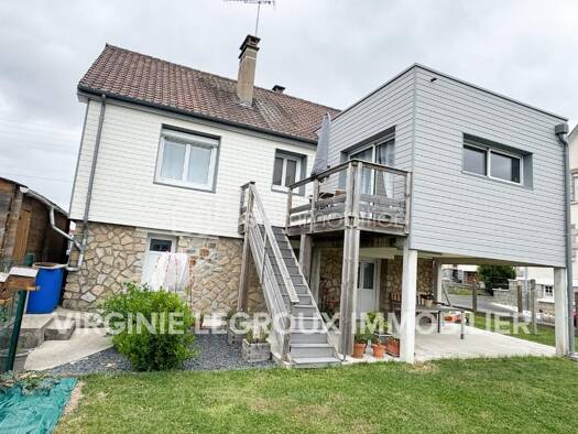 Maison de plain-pied à vendre 198 900 € 5 pièces 3 chambres 117 m² 400 m² de terrain Port-Brillet 53410