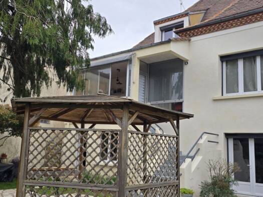 Maison de ville à vendre 388 000 € 7 pièces 5 chambres 232 m² 443 m² de terrain Foirail Bergerac 24100