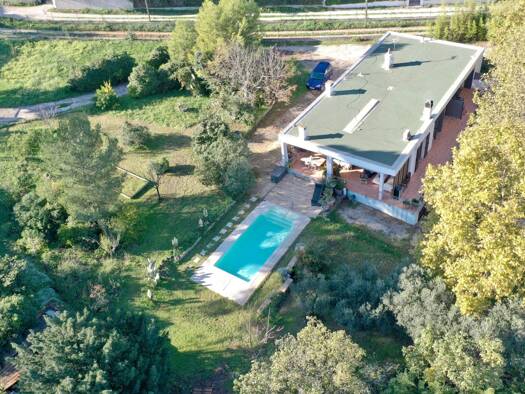 Maison à vendre 970 000 € 5 pièces 4 chambres 150 m² 2 769 m² de terrain Les Trois Lucs Marseille 12ème arrondissement 13012