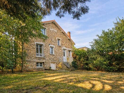 Maison à vendre 699 500 € 6 pièces 4 chambres 120 m² 471 m² de terrain Bords de Marne Créteil 94000