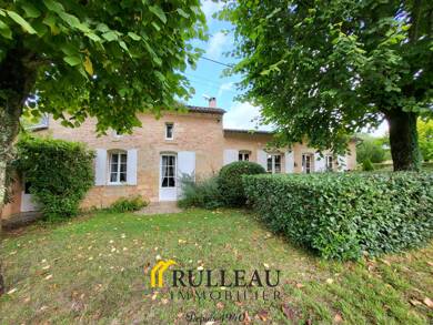 Maison à vendre 435 000 € 8 pièces 4 chambres 180 m² 3 035 m² de terrain Gauriac 33710