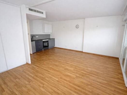 Studio à louer 550 € 1 pièce 33 m² RDC Les Arboras Grigny-sur-Rhône 69520