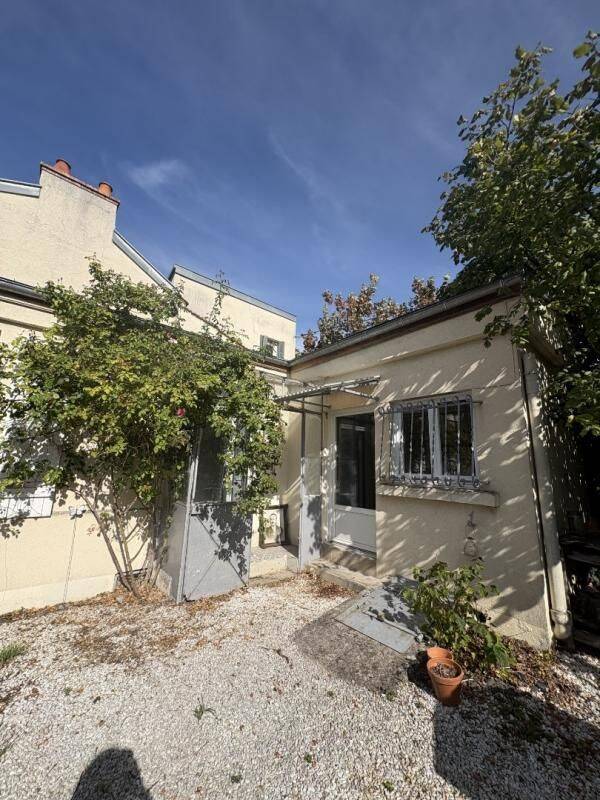 PETITE MAISON QUART BOURROCHE — 1