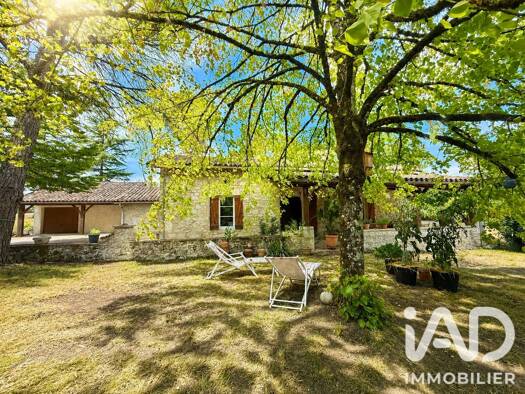 Maison de plain-pied à vendre 260 000 € 4 pièces 2 chambres 96 m² 2 000 m² de terrain Plaisance 24560
