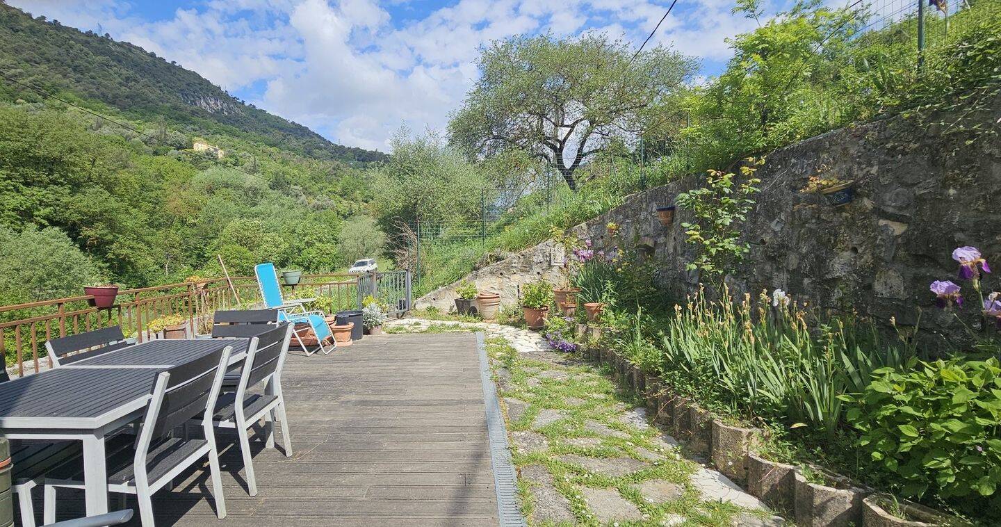 Maison à vendre, 102m², TOURRETTE LEVENS