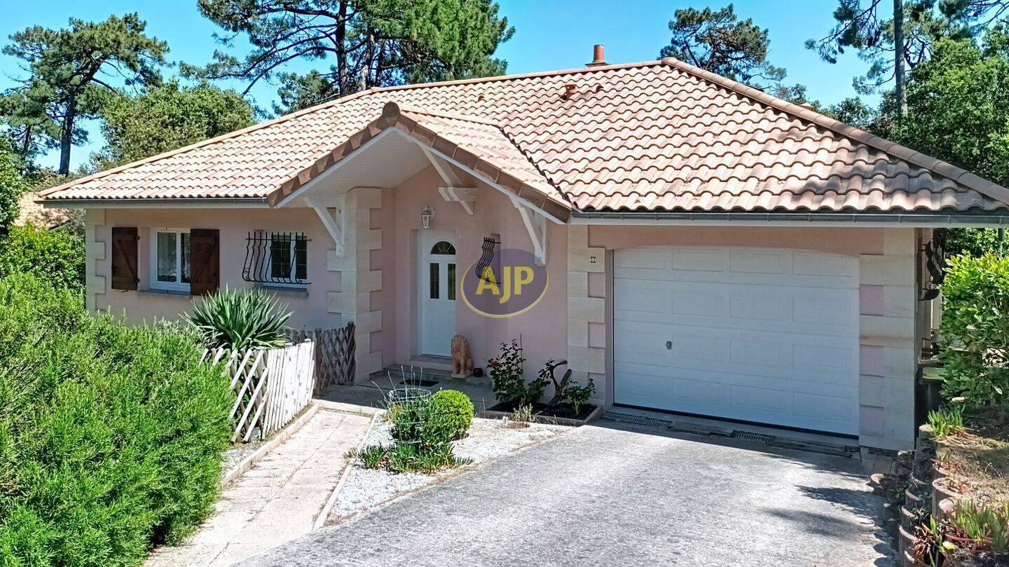 Maison à vendre, 120m², SOULAC SUR MER