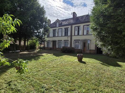 Maison en viager libre Bouquet 214 000 € 5 pièces 3 chambres 134 m² 887 m² de terrain Bretoncelles 61110