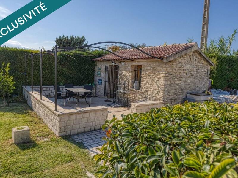 Maison à vendre, 200m², SAUMANE DE VAUCLUSE