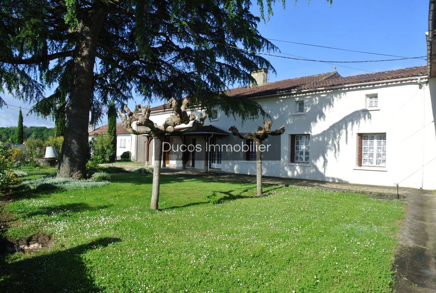 Maison à vendre, 223m², MAUVEZIN SUR GUPIE