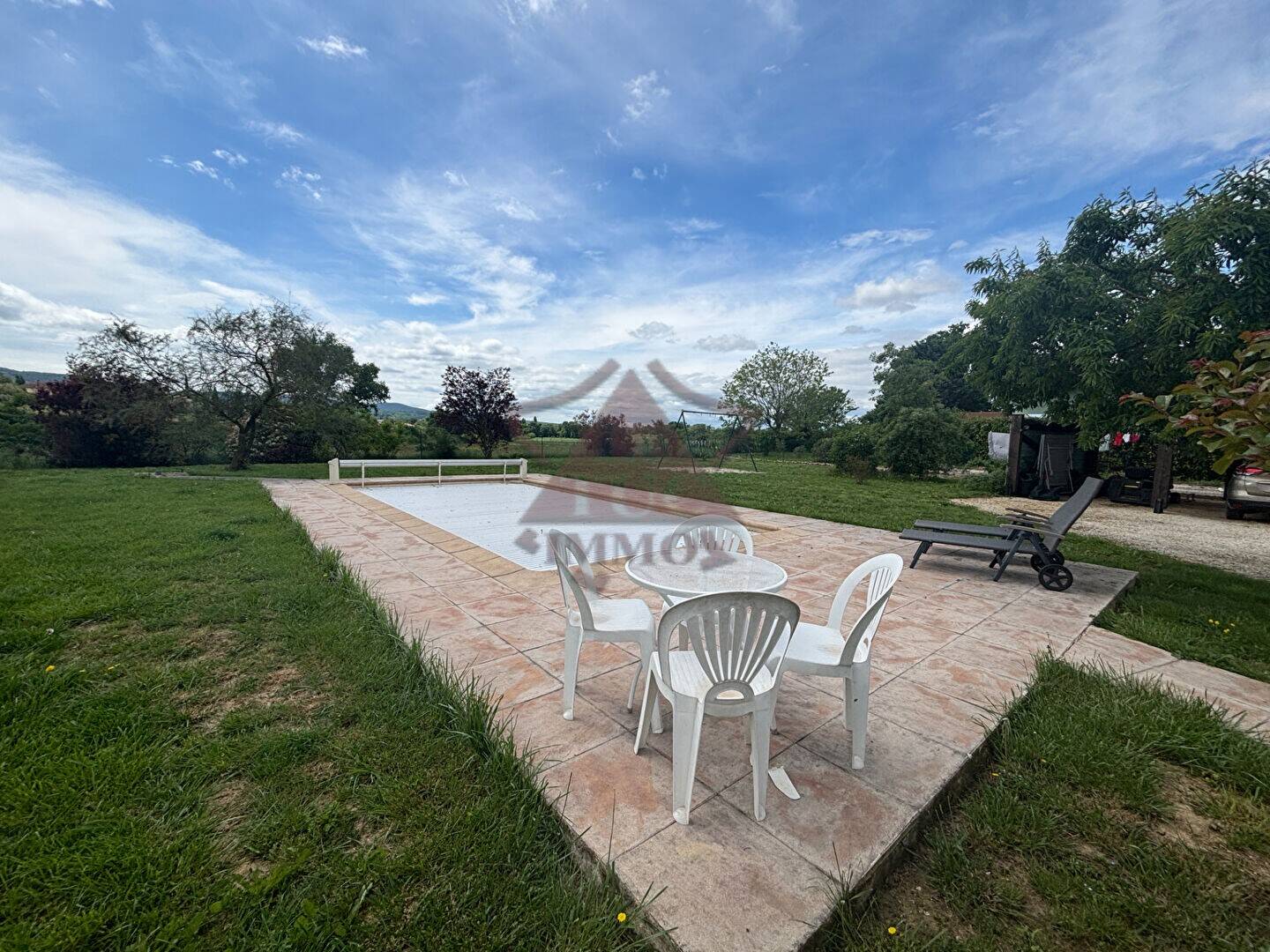 Maison à vendre, 134m², SAINT JEAN DE MARUEJOLS ET AVEJAN