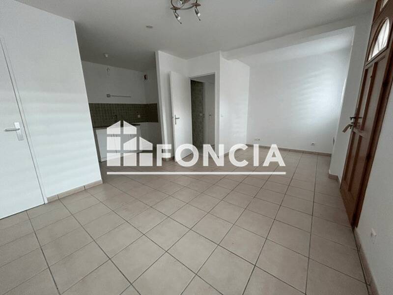 Maison à louer, 39m², CHARNY