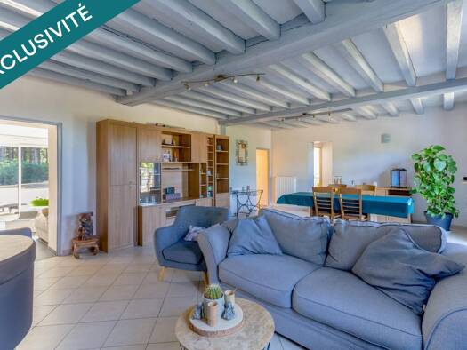 Maison de plain-pied à vendre 310 500 € 7 pièces 5 chambres 170 m² 12 174 m² de terrain Roëzé-sur-Sarthe 72210